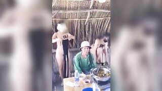 Uống bia ôm là phải như này