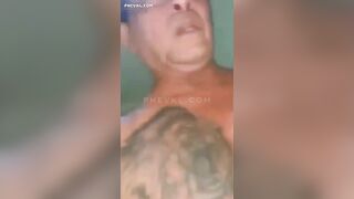 Trâu già thích gặm cỏ non – Trẻ con thích chơi đồ cổ cơ mà em này ngon canh quá