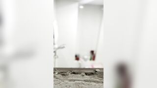 Em gái hàng xóm mới nhú