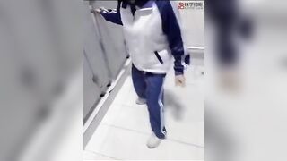 Thầy giáo Trung Quốc dụ học sinh nữ vào nhà vệ sinh ...