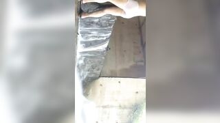 Đi Tắm Suối Bị Biến Thái Vạch Lồn Hiếp Dâm