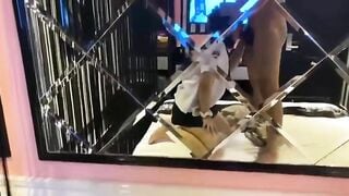 dụ em học sinh mới lớn đi khách sạn làm tình