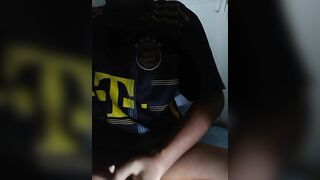 Nứng quá ai thủ dâm cùng không cu non. Kết bạn tele: @mph2k4 show nha bạn hihi