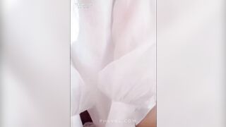 Trịnh Như Quỳnh da trắng mịn màng nhún nhẩy nhịp nhàng cùng any