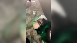 Em nhân viên công ty đã có chồng đi karaoke bú cu luôn cho sếp trong phòng hát
