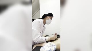 Khám nội khoa nam, cách yta lấy tinhtrung để đem đi xét nghiệm!