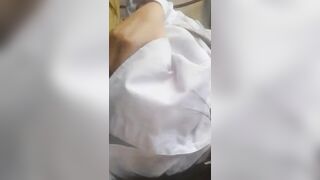 Đi học về là vạch áo show zú rồi