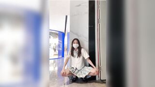 lén lút show hàng tại nơi thoát hiểm của Siêu Thị Big C!