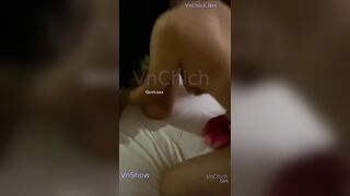 Clip some em gái Long An với 2 bố già . Cái nốt ruồi sau lưng thì chối thế nào được n