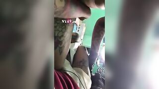 Áp lực với nghề .Anh ơi cho e cầm cái này khi a săm e đỡ đau nhé