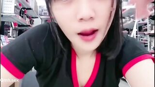Như Quỳnh nhân viên FPT, khoe lồn để được sếp tăng lương