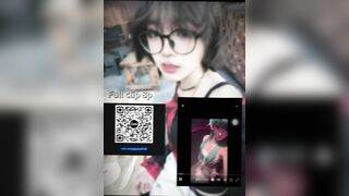 Cosplay thủ dâm bằng sextoy