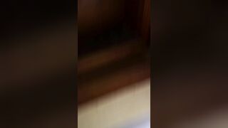 Đang đụ thì bị lũ bạn kéo vào quay