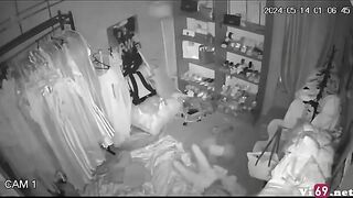 Hack camera em gái chủ shop thời trang vú to làm tình