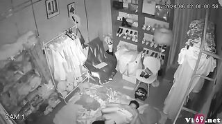 Hack camera em gái chủ shop thời trang vú to làm tình