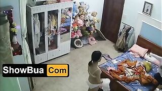 Quay lén, sống cùng chị dâm