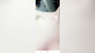 Một Em Gái khác đang Show Free trên Bunny ( ko biết cố tình hay vô tình nữa )