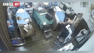 Hack camera Đại ca xăm trổ đụ chị chủ spa vú to rên la