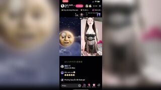 Hot hot idol tik tok thư xinh trả kèo mặt đồ xuyên thấu