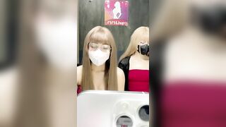 2 em gái xinh live fb 2