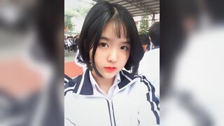 Em gái cấp 3 làm tình với bạn trai bị lộ clip sex