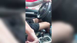 Cái tay cái tay mày làm gì thế .móc lồn à.ko lo vào số đi
