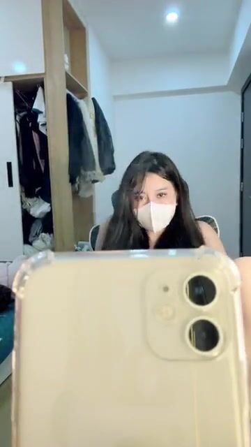 Em gái xinh live fb 2
