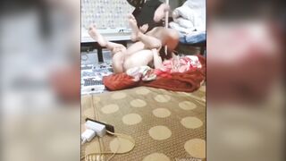 Nợ có 3 tháng tiền trọ, mà anh nỡ lòng nào xuất tinh ngập lồn em