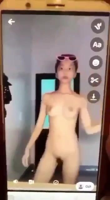 Em ***