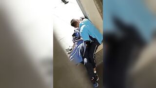 Quay lén 2 em học sinh chịch ngay trong khuôn viên trường