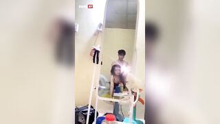 Gái xinh bím đẹp bị anh người yêu chơi bạo dâm