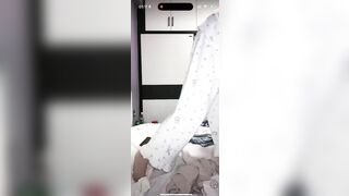 Lộ hàng trên livestream p1