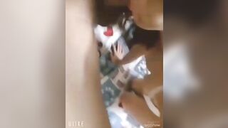 Tư liệu quý, em gái bị trộm lẻn vào phòng rồi bắt bú cu