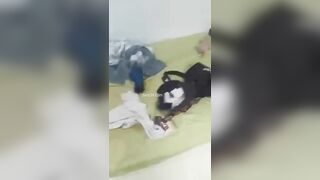 Cho Vợ Đi Làm Công Nhân Dắt Trai Về Phòng Ngủ Xài Cả Dầu Gội Durex 2
