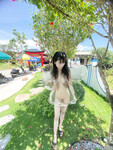 em Hân và Trinh p2
