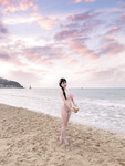 Lột đồ gái xinh