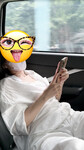 Mò vú bạn thân trên taxi