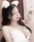 Phan Thị Thủy Tiên 2002